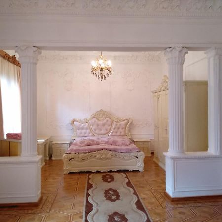 Hotel Royal Kutaisi Bagian luar foto