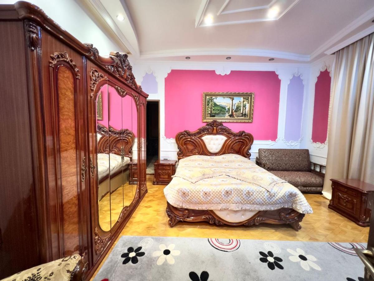 Hotel Royal Kutaisi Bagian luar foto