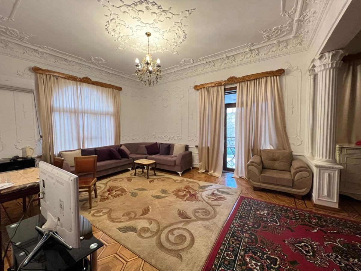 Hotel Royal Kutaisi Bagian luar foto