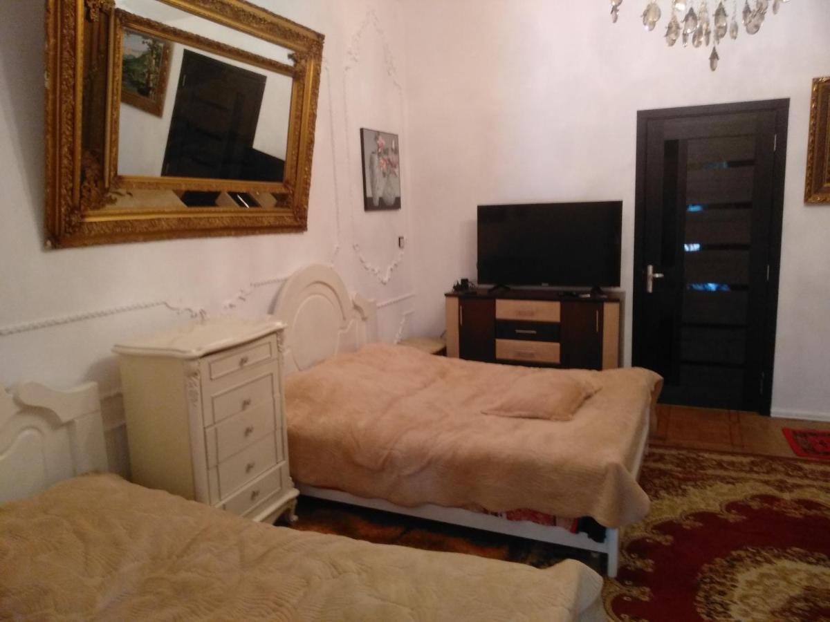 Hotel Royal Kutaisi Bagian luar foto