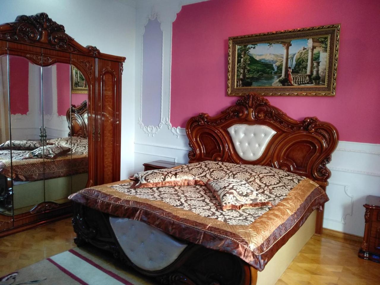Hotel Royal Kutaisi Bagian luar foto
